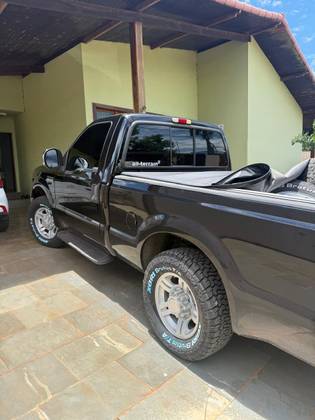 FORD F-250 3.9 XLT MAX POWER 4X2 CS DIESEL 2P MANUAL FORD F-250 3.9 XLT MAX POWER 4X2 CS DIESEL 2P MANUAL